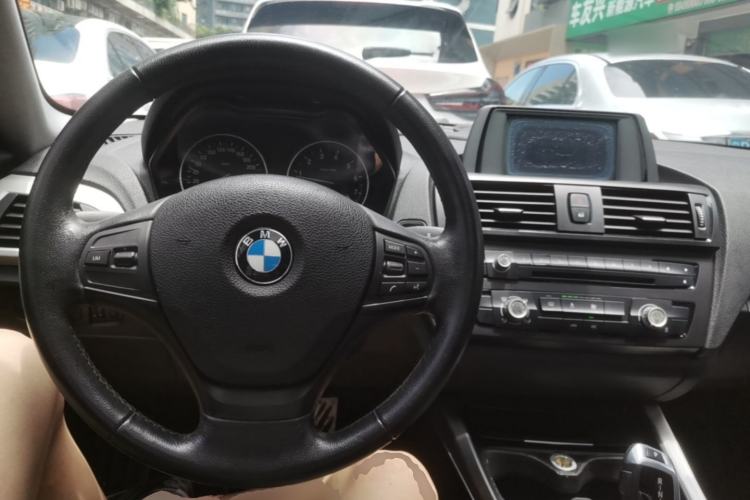 Used BMW 1 Series 2012 116i Leading Model Center Console