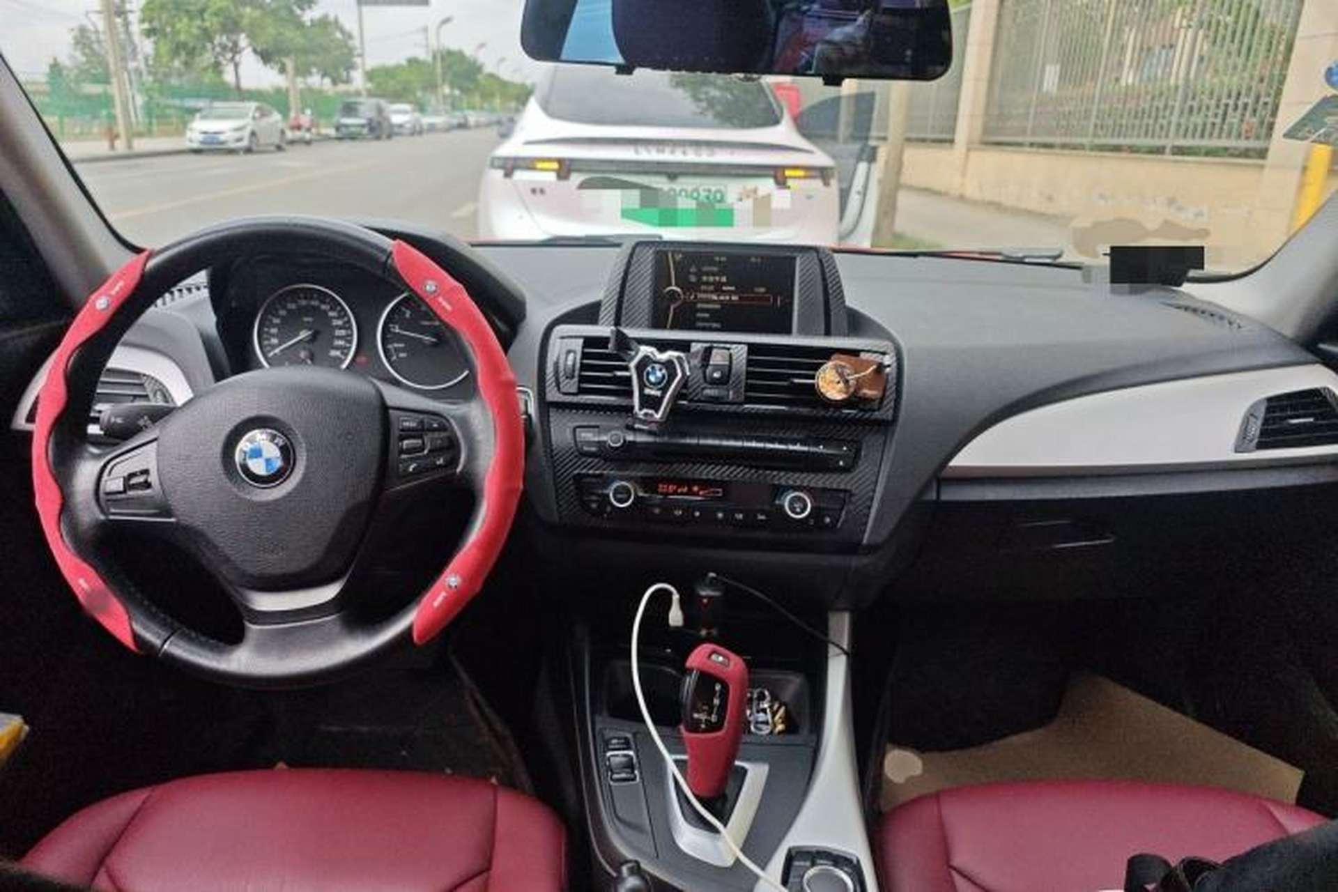 Used BMW 1 Series 2012 118i Leading Model Center Console