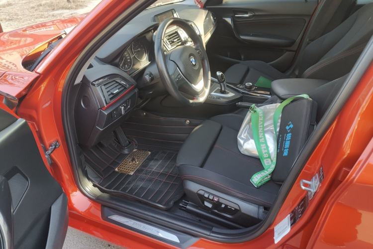 Used BMW 1 Series 2012 118i Sport Edition Driver Seat