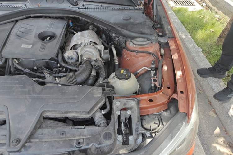 Used BMW 1 Series 2012 116i Leading Model Engine Bay Left