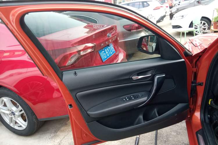 Used BMW 1 Series 2012 116i Urban Edition Left Front Door Interior