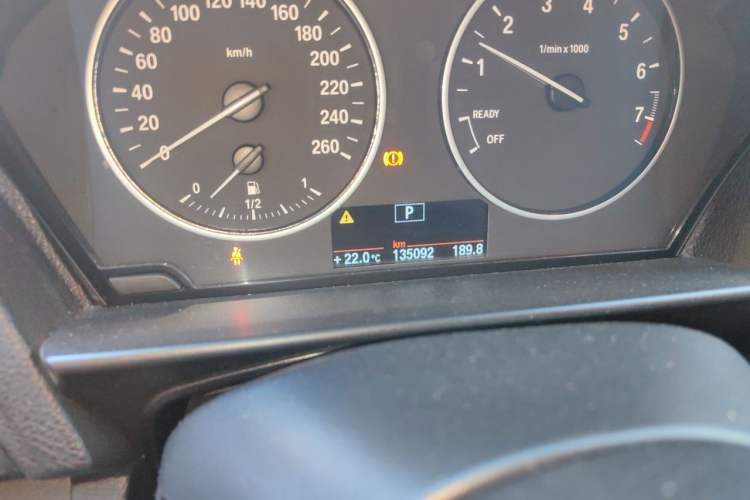 Used BMW 1 Series 2012 116i Leading Model Odometer Close Up