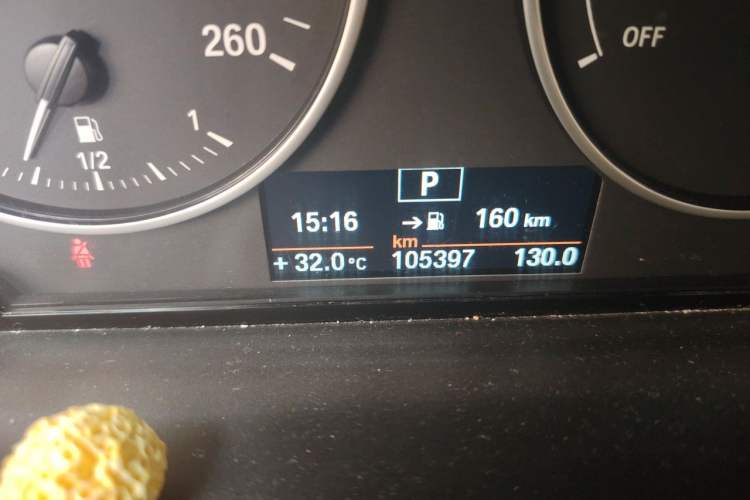 Used BMW 1 Series 2012 116i Leading Model Odometer Close Up
