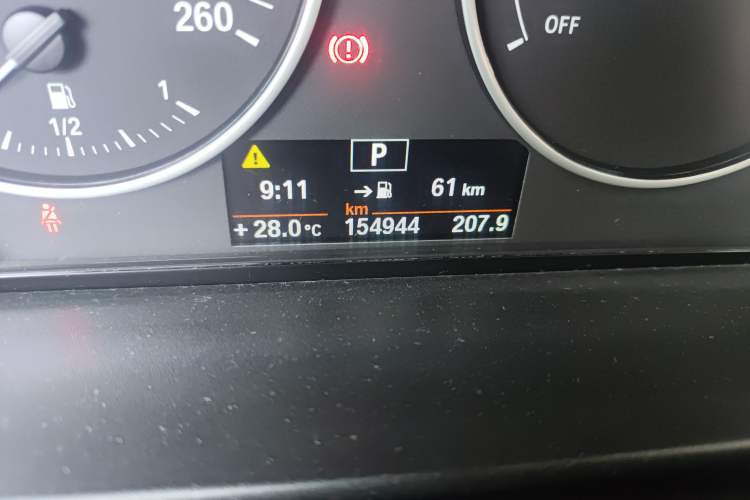 Used BMW 1 Series 2012 118i Leading Model Odometer Close Up
