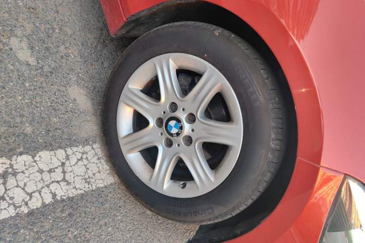 Used BMW 1 Series 2012 116i Leading Model Right Front Wheel Hub