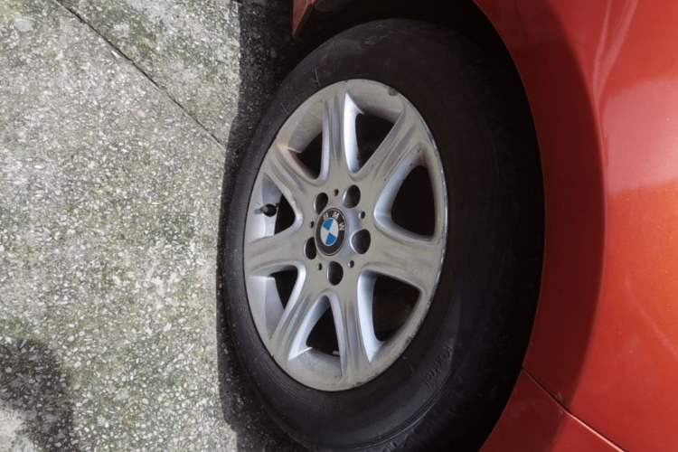 Used BMW 1 Series 2012 116i Leading Model Right Front Wheel Hub