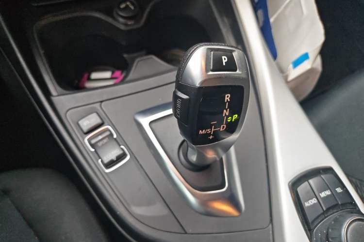 Used BMW 1 Series 2012 118i Leading Model Gear Lever