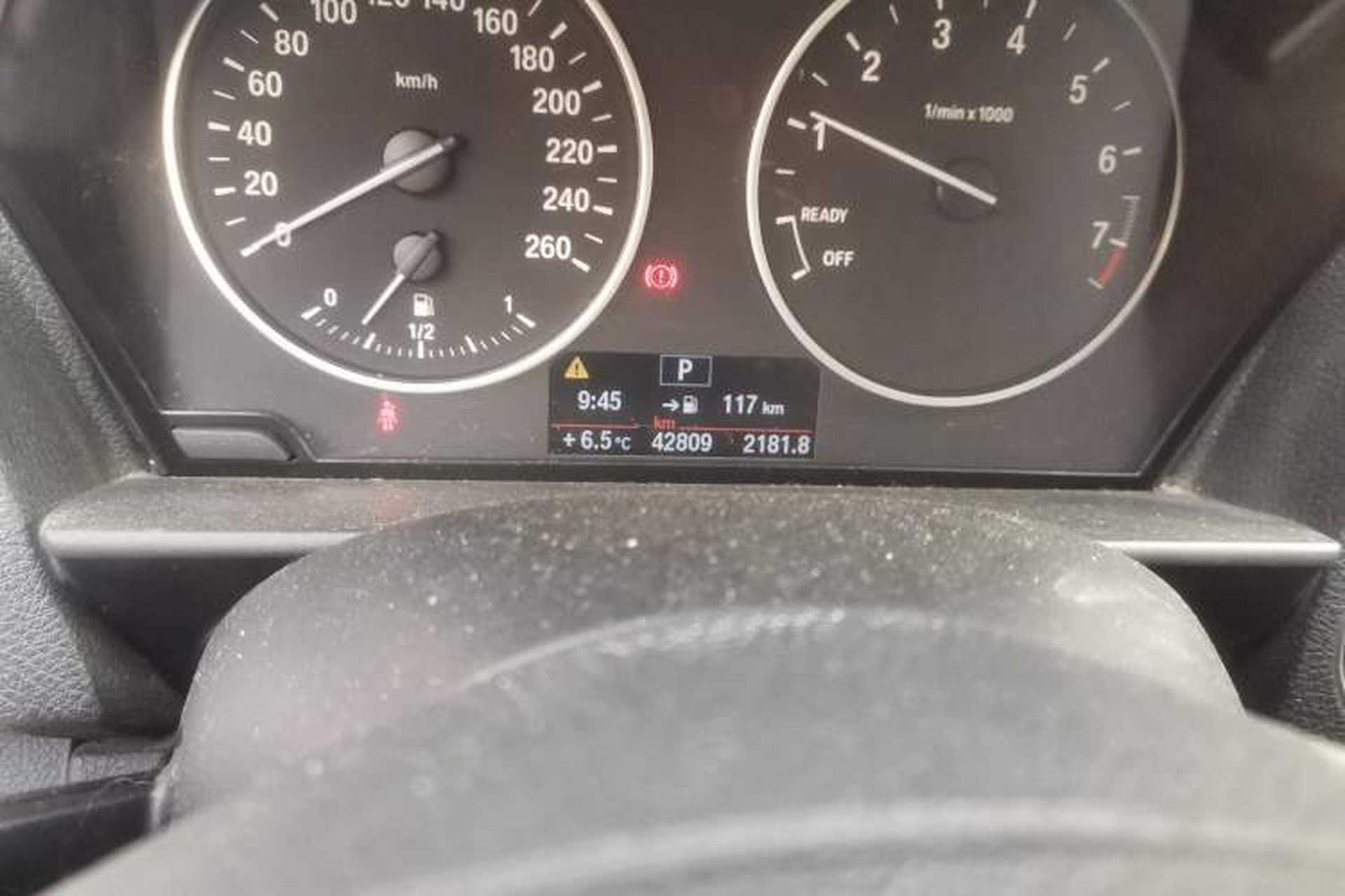 Used BMW 1 Series 2012 116i Leading Model Odometer Close Up