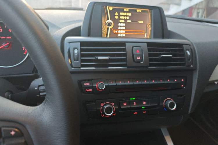Used BMW 1 Series 2012 116i Leading Model Audio And AC Panel