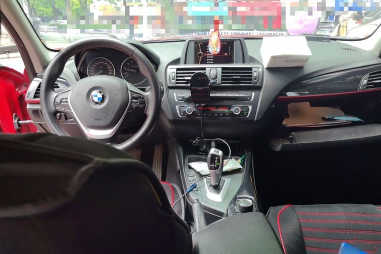 Used BMW 1 Series 2012 118i Sport Edition Center Console