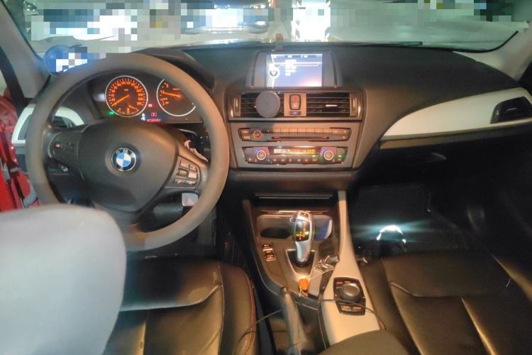 Used BMW 1 Series 2012 118i Leading Model Center Console