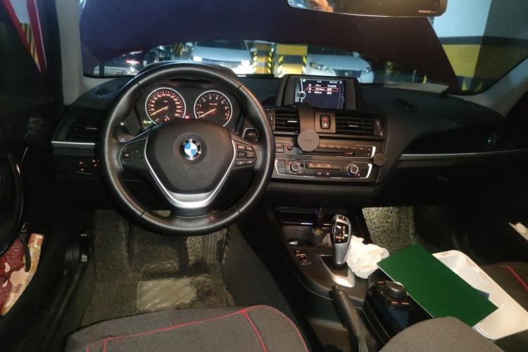 Used BMW 1 Series 2012 116i Urban Edition Center Console