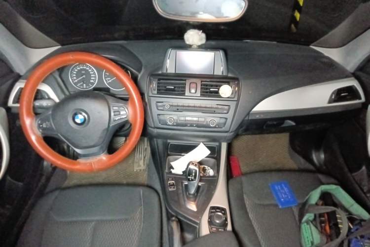 Used BMW 1 Series 2012 116i Leading Model Center Console