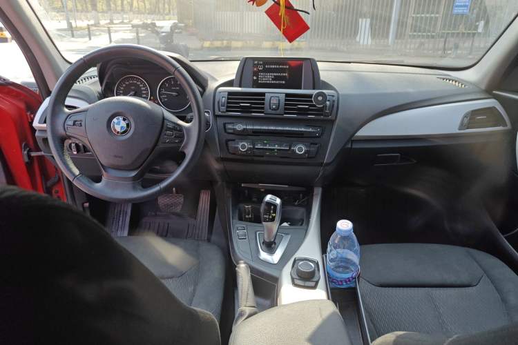 Used BMW 1 Series 2012 116i Leading Model Center Console