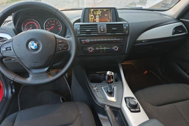 Used BMW 1 Series 2012 116i Leading Model Center Console