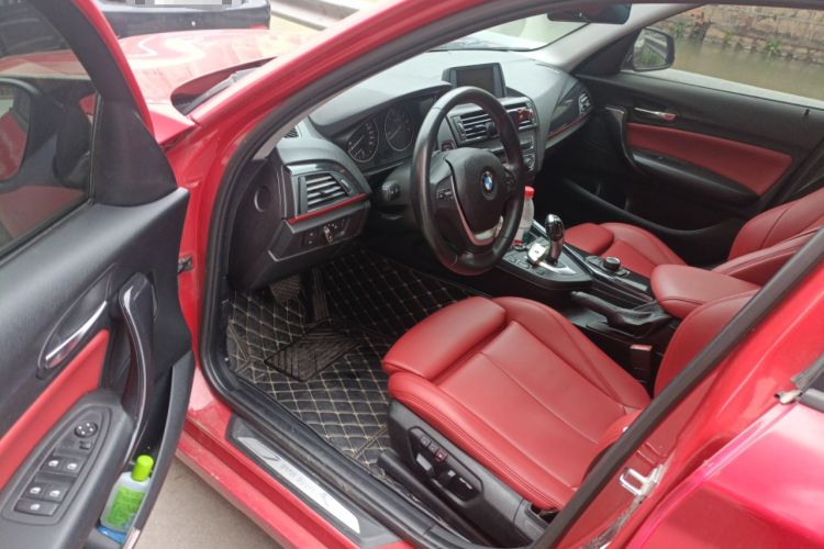 Used BMW 1 Series 2012 118i Sport Edition Driver Seat