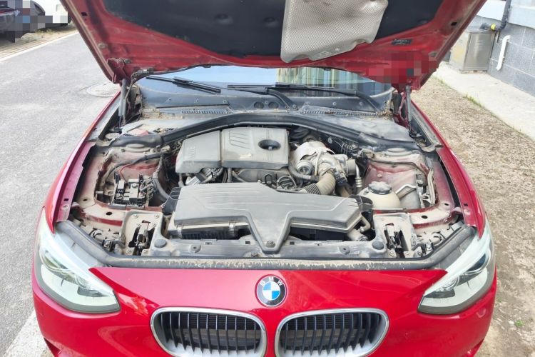 Used BMW 1 Series 2012 118i Leading Model Engine Bay