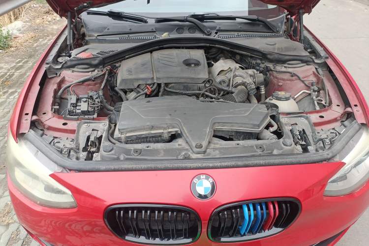 Used BMW 1 Series 2012 118i Sport Edition Engine Bay