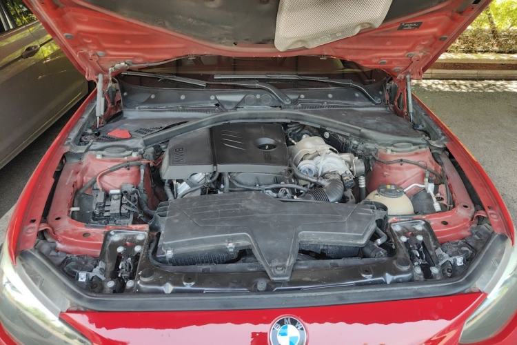 Used BMW 1 Series 2012 116i Leading Model Engine Bay