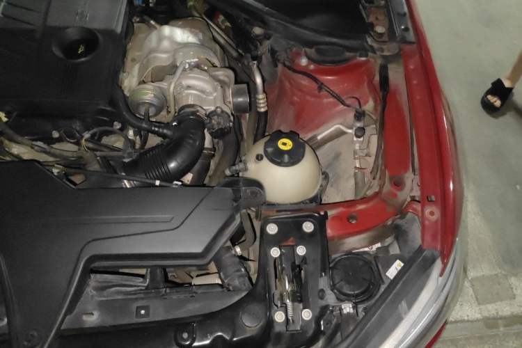 Used BMW 1 Series 2012 118i Leading Model Engine Bay Left