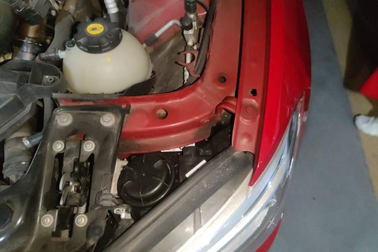 Used BMW 1 Series 2012 116i Urban Edition Engine Bay Left