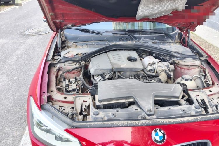 Used BMW 1 Series 2012 118i Leading Model Engine Bay Right