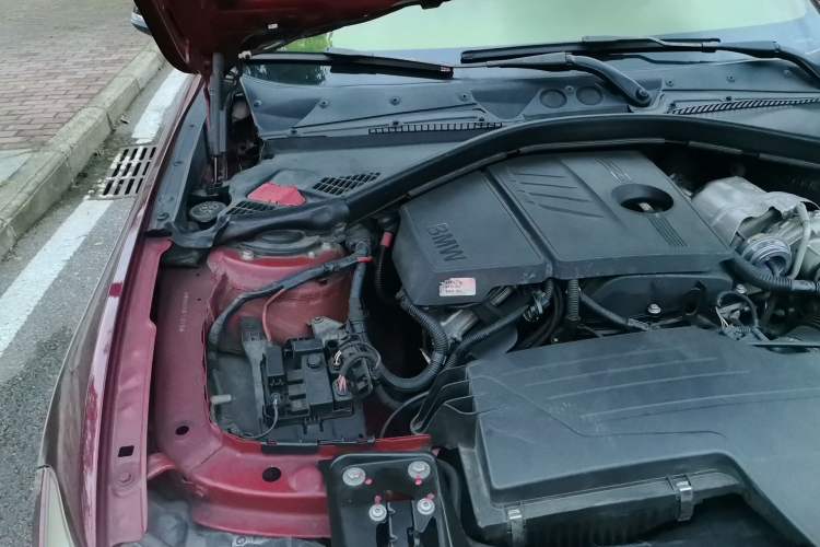 Used BMW 1 Series 2012 116i Leading Model Engine Bay Right