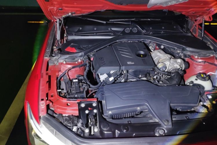 Used BMW 1 Series 2012 118i Sport Edition Engine Bay Right