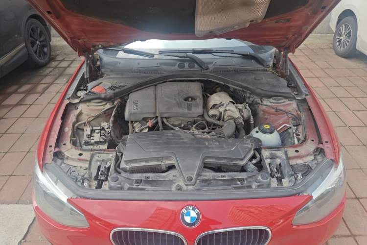 Used BMW 1 Series 2012 116i Leading Model Engine Bay