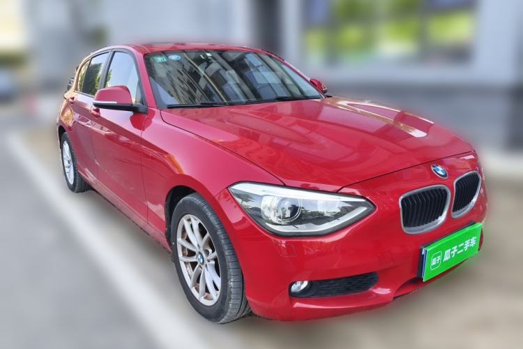 Used BMW 1 Series 2012 118i Leading Model Front Right 45 Deg