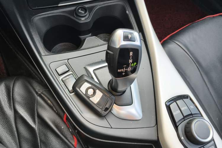 Used BMW 1 Series 2012 118i Leading Model Gear Lever