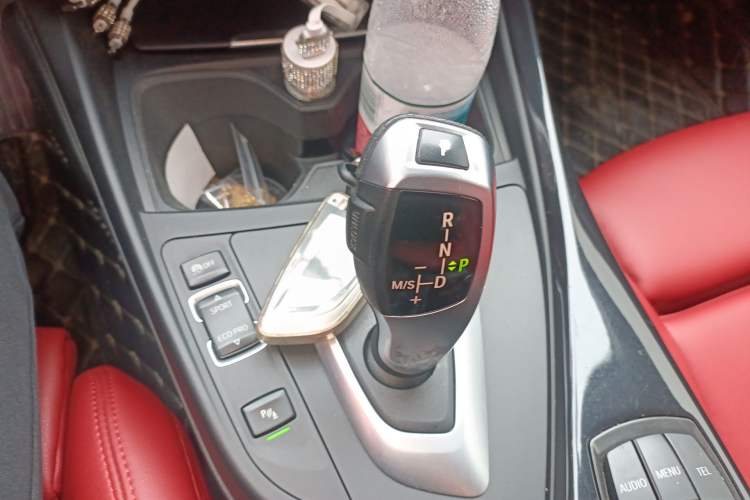 Used BMW 1 Series 2012 118i Sport Edition Gear Lever