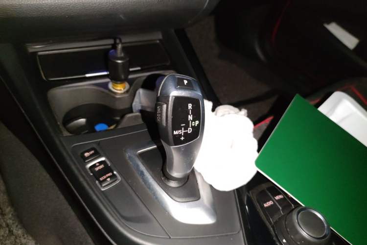 Used BMW 1 Series 2012 116i Urban Edition Gear Lever