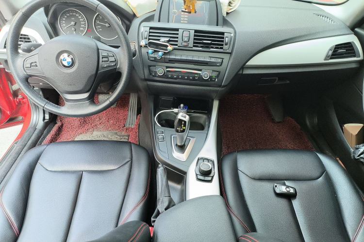 Used BMW 1 Series 2012 118i Leading Model Interior 2