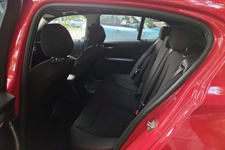 Used BMW 1 Series 2012 118i Sport Edition Left Rear Seat