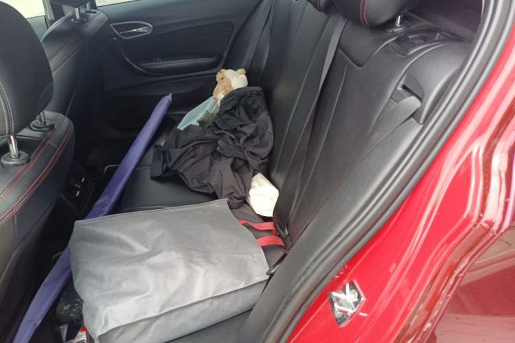Used BMW 1 Series 2012 118i Sport Edition Left Rear Seat