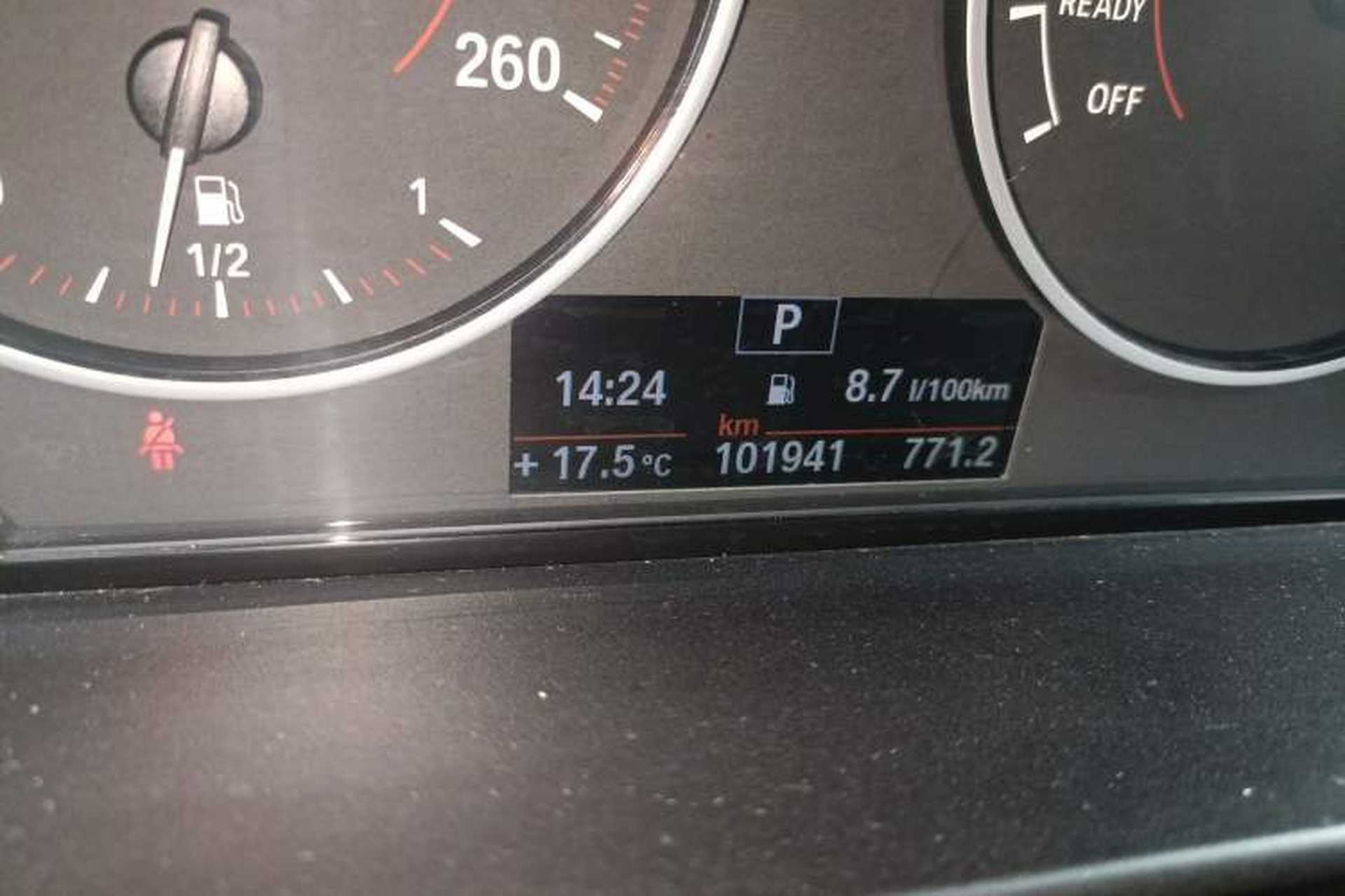 Used BMW 1 Series 2012 118i Sport Edition Odometer Close Up