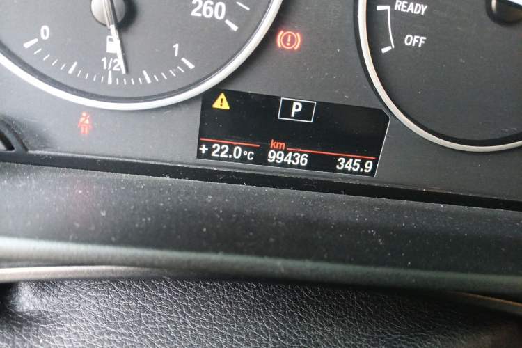 Used BMW 1 Series 2012 116i Urban Edition Odometer Close Up