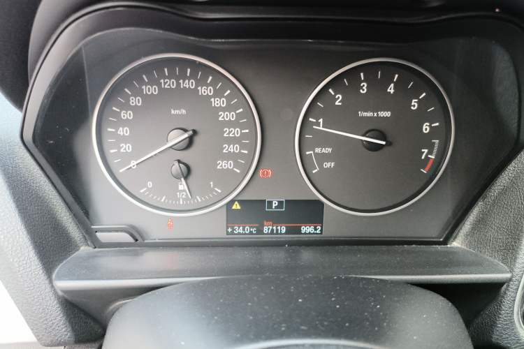 Used BMW 1 Series 2012 118i Leading Model Odometer Close Up