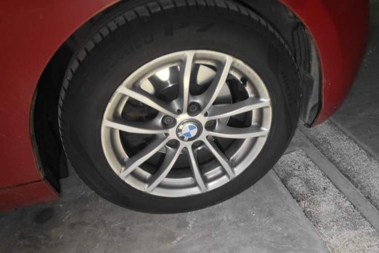 Used BMW 1 Series 2012 118i Leading Model Right Front Wheel Hub