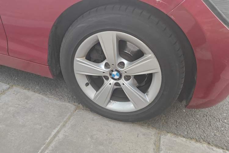 Used BMW 1 Series 2012 118i Sport Edition Right Front Wheel Hub