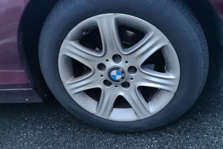 Used BMW 1 Series 2012 116i Leading Model Right Front Wheel Hub