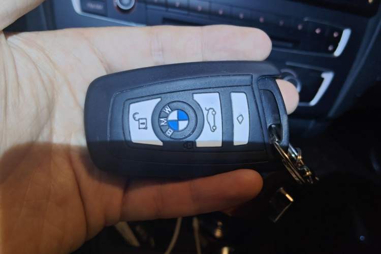 Used BMW 1 Series 2012 116i Urban Edition Vehicle Key