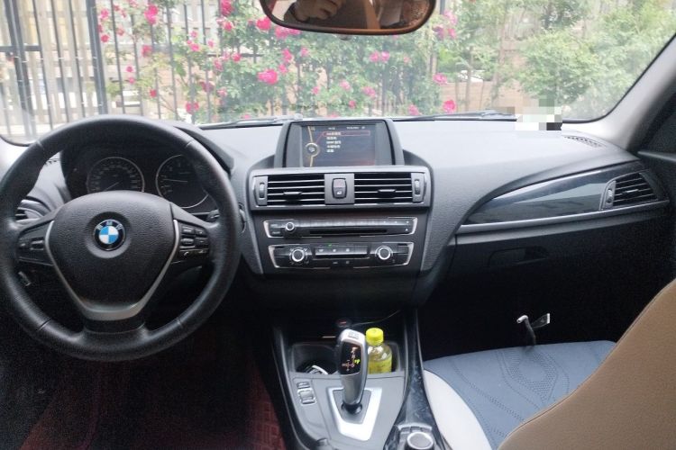 Used BMW 1 Series 2012 116i Urban Edition Center Console