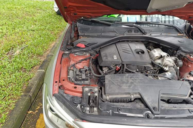 Used BMW 1 Series 2012 116i Urban Edition Engine Bay Right