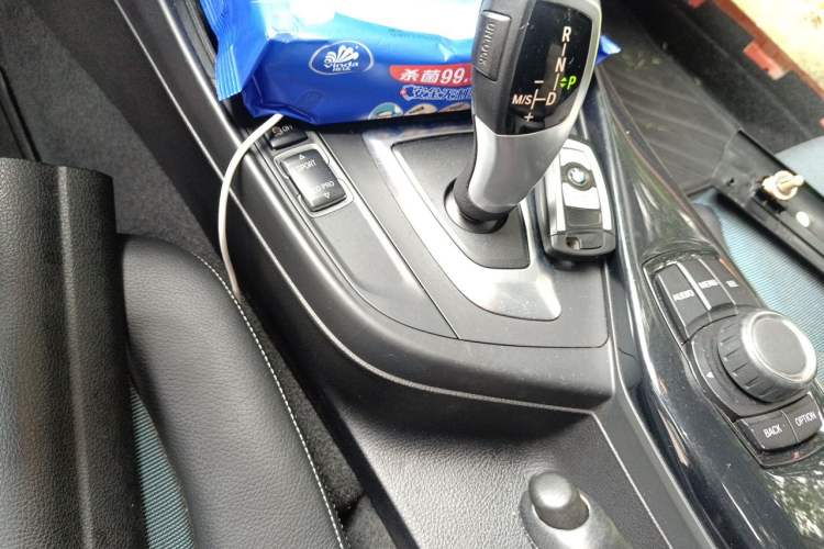 Used BMW 1 Series 2012 116i Urban Edition Gear Lever