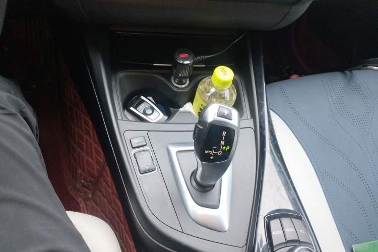Used BMW 1 Series 2012 116i Urban Edition Gear Lever