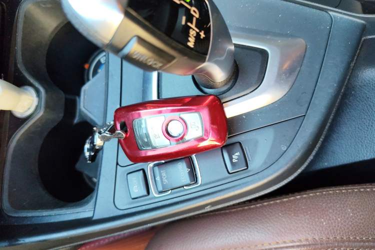 Used BMW 1 Series 2012 118i Sport Edition Interior 1