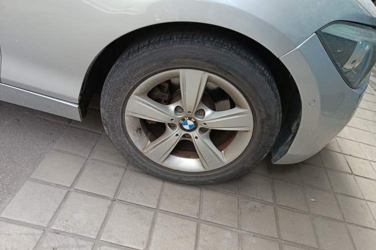Used BMW 1 Series 2012 118i Sport Edition Right Front Wheel Hub