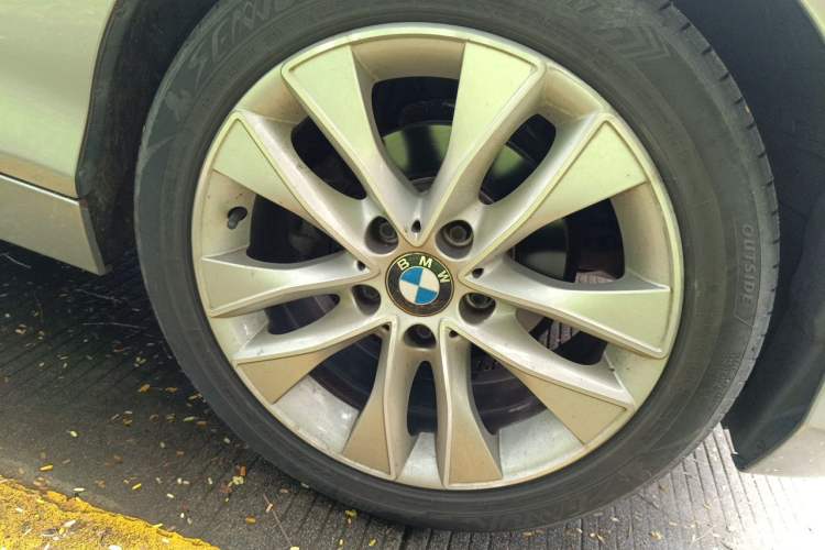 Used BMW 1 Series 2012 116i Urban Edition Right Front Wheel Hub